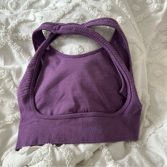 Alphalete Vault Bra - Picture 2 of 2